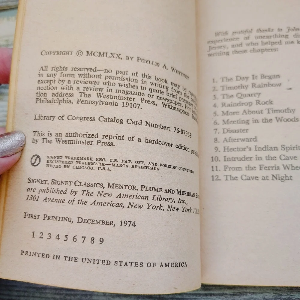 Secret of the Missing Footprint‎ by Phyllis Whitney Signet Vtg YA PB 1974 1st Ed